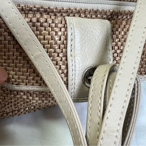 Giani Bernini Beige Leather Straw Crochet Wallet Wristlet Crossbody Mini Bag - Picture 9 of 16